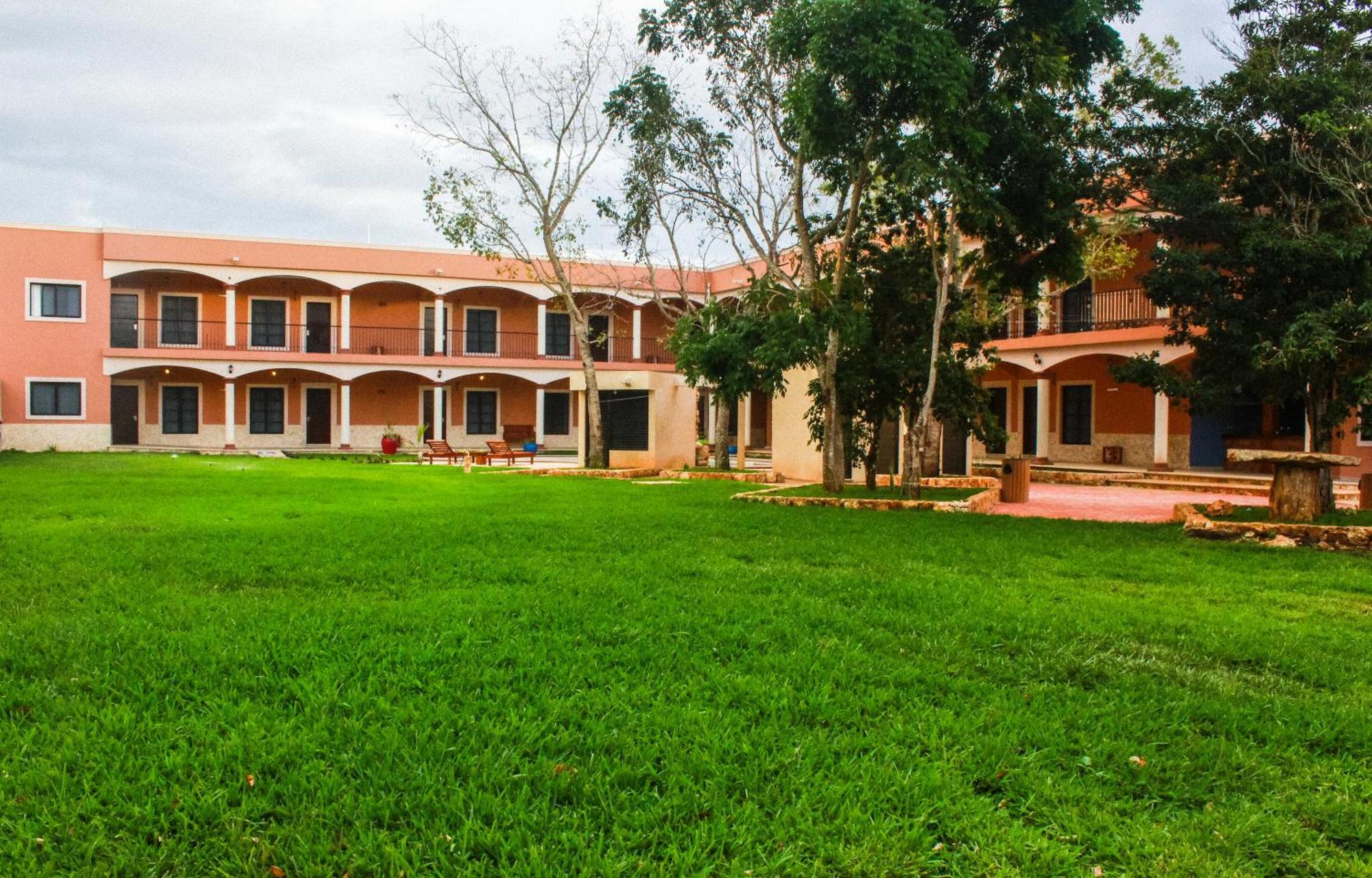 Hotel Los Frailes, Valladolid, Yucatan فالادوليد المظهر الخارجي الصورة