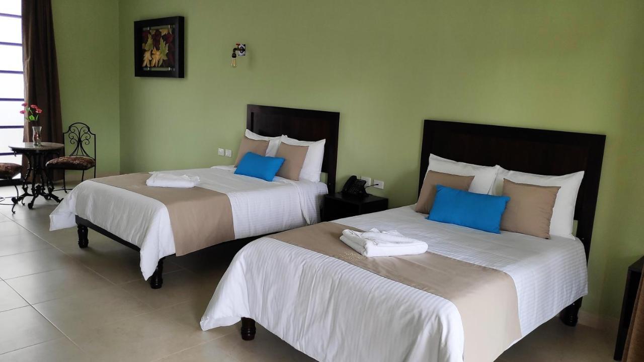 Hotel Los Frailes, Valladolid, Yucatan فالادوليد المظهر الخارجي الصورة